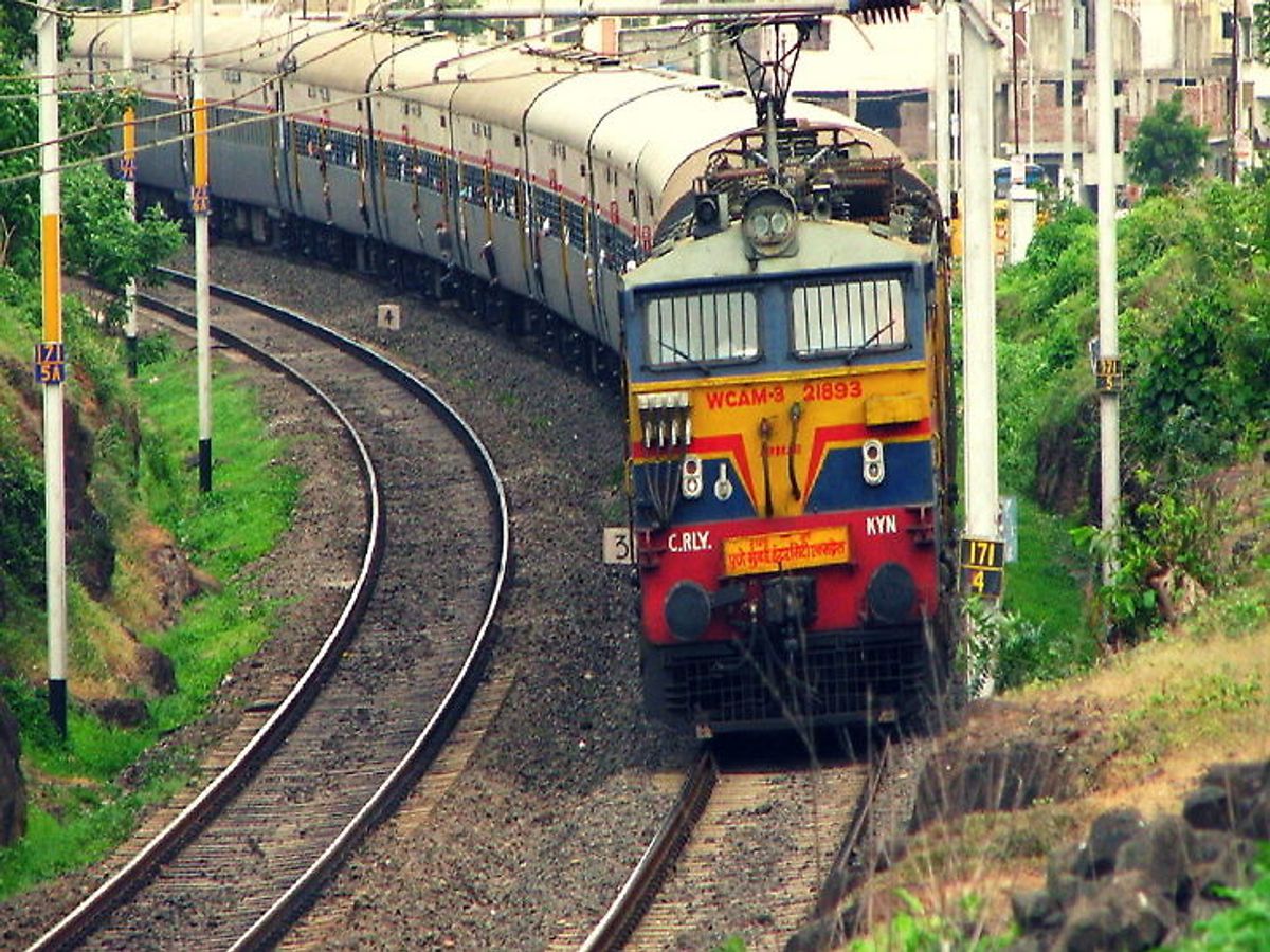 सोलापुर-अजमेर स्पेशल ट्रेन 30 मार्च तक रद्द