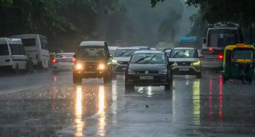 IMD Weather: नवरात्रि में फिर सताएंगी गर्मी, सुबह और शाम होगा ठंडक का एहसास, जानें कब बदलेगा मौसम