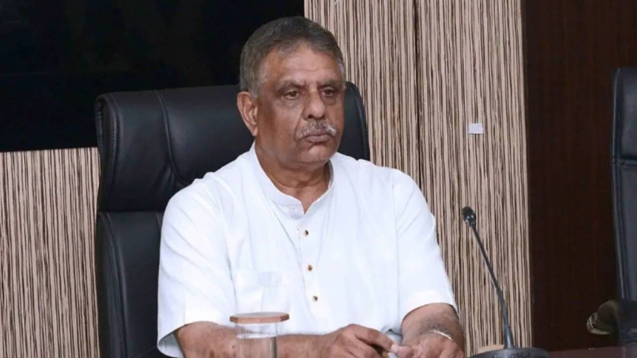​मंत्री खींवसर ने चिकित्सक दिवस पर सभी चिकित्सकों को दी बधाई, कहा-उनका योगदान अमूल्य
