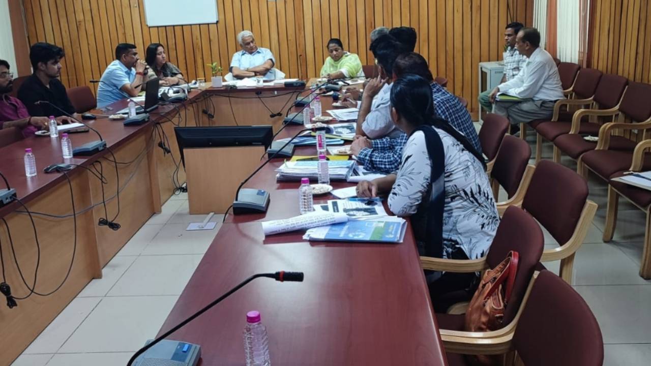 ​हरियालो राजस्थान और अरावली विकास कार्यों की समीक्षा बैठक में किरोड़ी लाल मीणा ने दिए अहम निर्देश