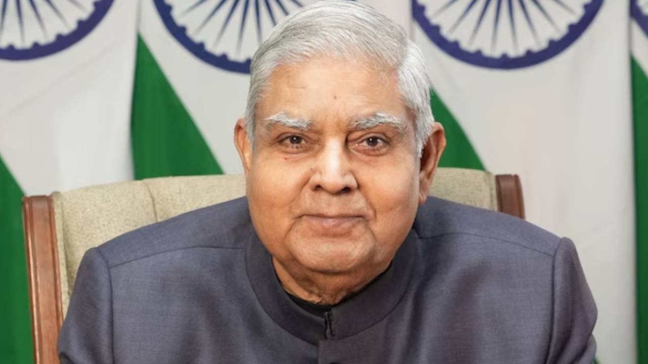 इस्तीफे के तुरंत बाद धनखड़ खाली करेंगे उपराष्ट्रपति भवन, चुनाव आयोग ने शुरू की चुनाव की तैयारी
