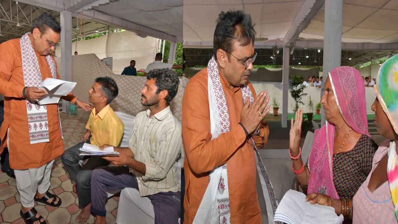 सीएम ने कैंसर पीड़ित मनीष का निःशुल्क इलाज कराने के दिए निर्देश