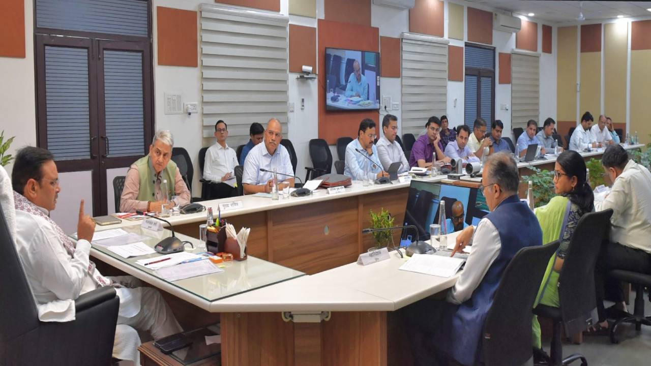 ​सीएम ने ली आपदा राहत प्रबंधन की बैठक, कहा- बारिश के चलते अधिकारी रहें अलर्ट मोड पर