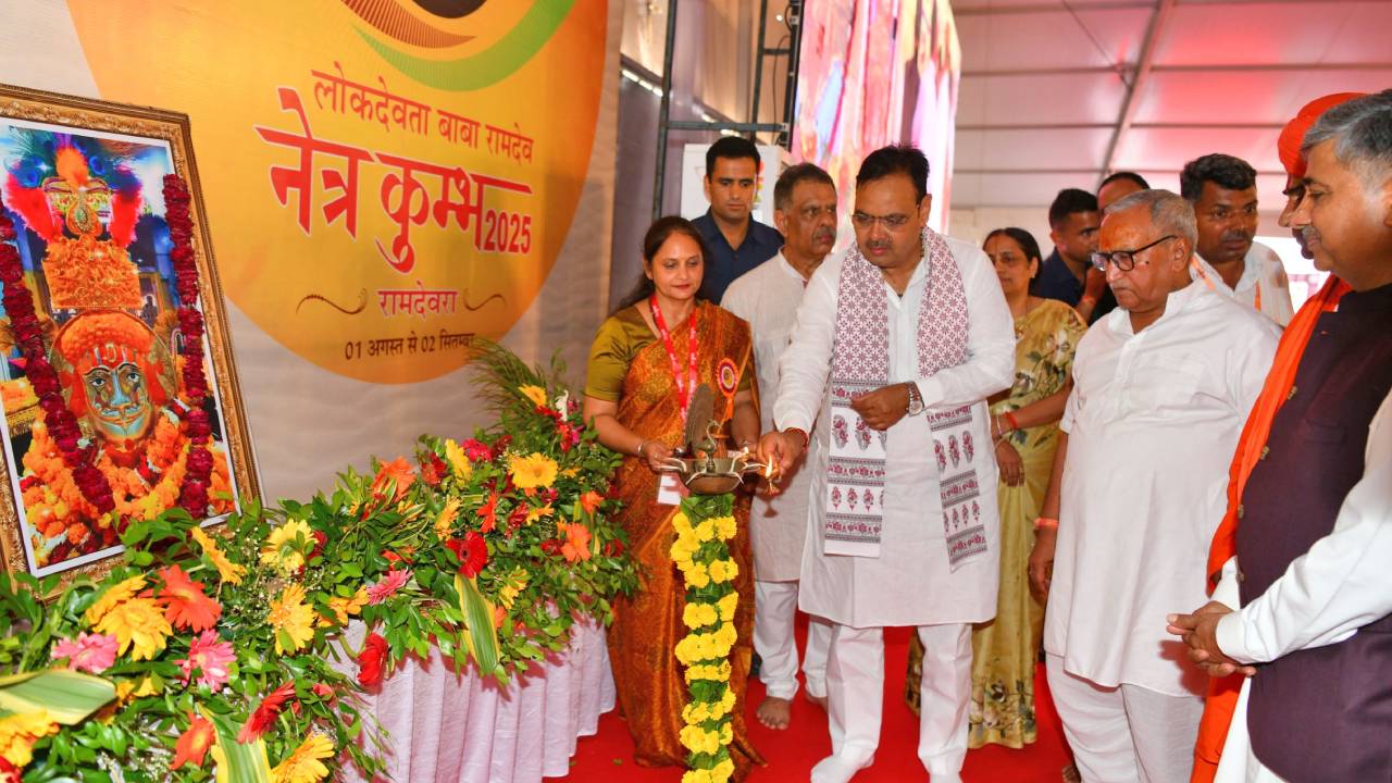 ​सीएम ने रामदेवरा में नेत्र कुंभ का किया शुभारंभ, 33 दिन तक चलेगा नेत्र शिविर