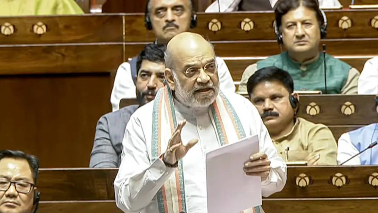 ​शाह ने लोकसभा में पेश किए 3 बिल, गिरफ्तारी या 30 दिन हिरासत पर PM-CM और मंत्री का जाएगा पद