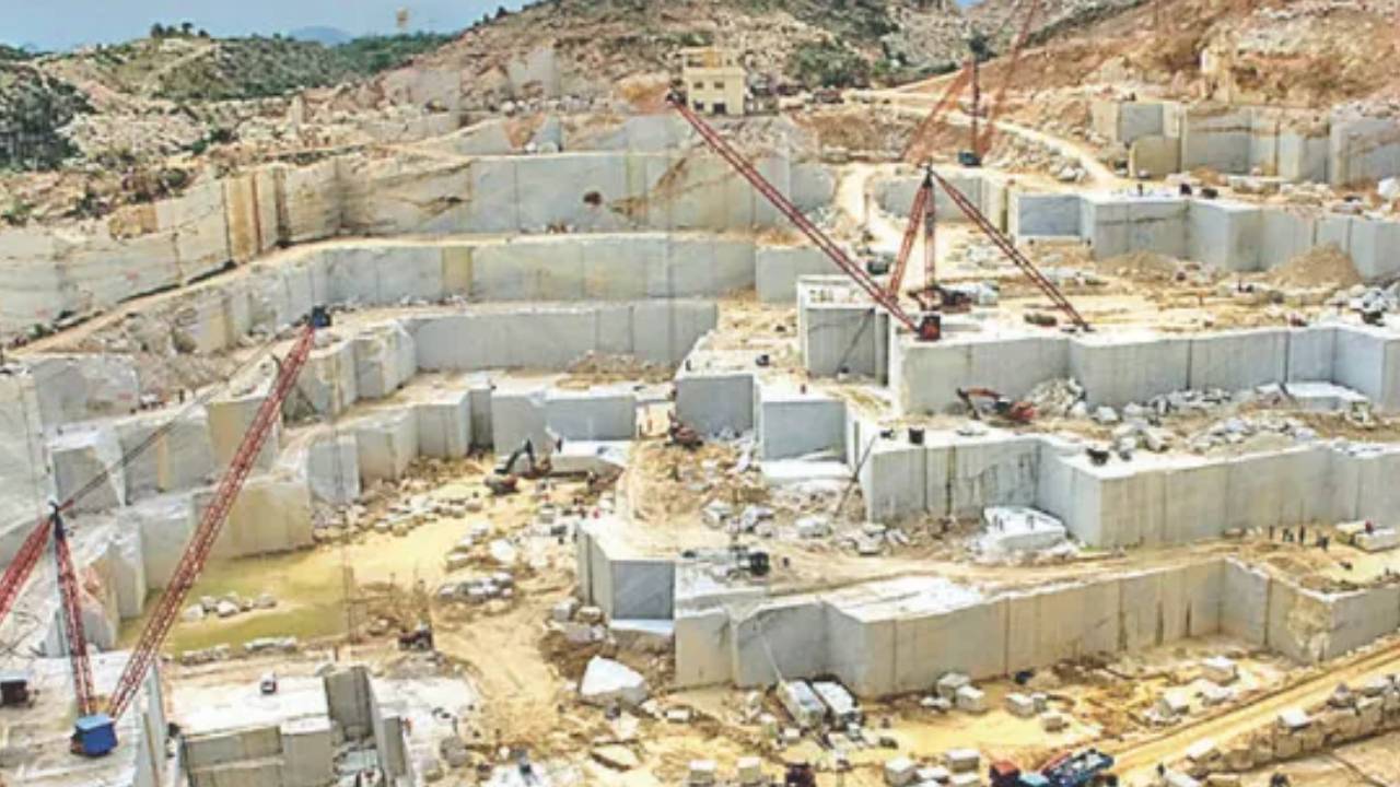 ​टी. रविकान्त ने कहा माइनिंग सेक्टर में राजस्थान बनेगा अग्रणी प्रदेश, कोताही नहीं होगी बर्दाश्त