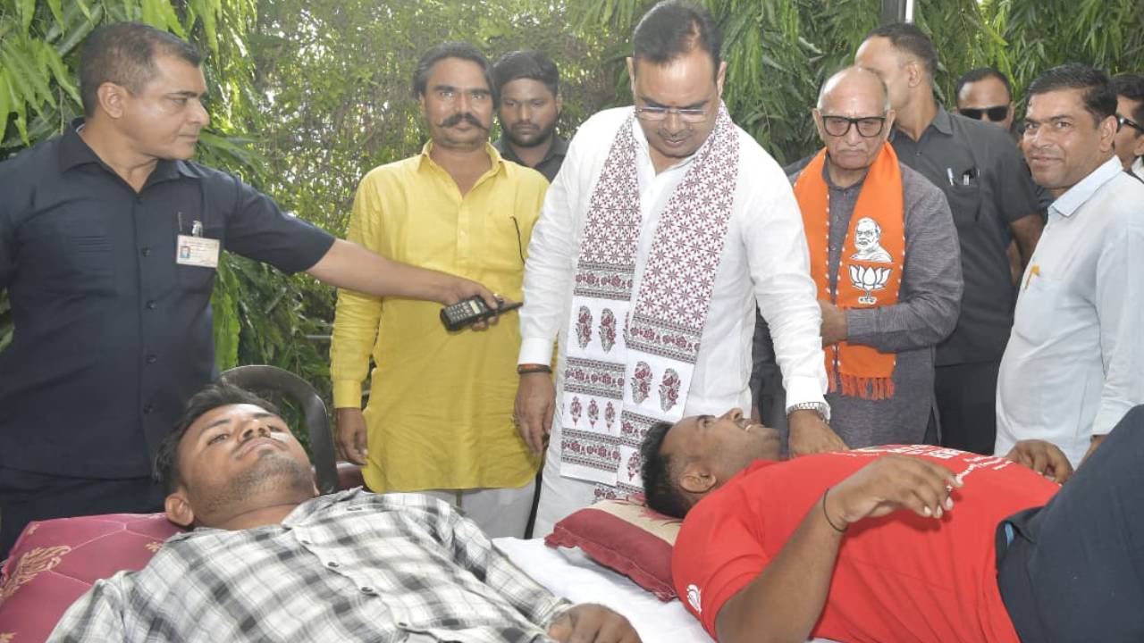 ​मुख्यमंत्री ने अखिल भारतीय तेरापंथ युवक परिषद् द्वारा आयोजित ब्लड डोनेशन ड्राइव में की शिरकत