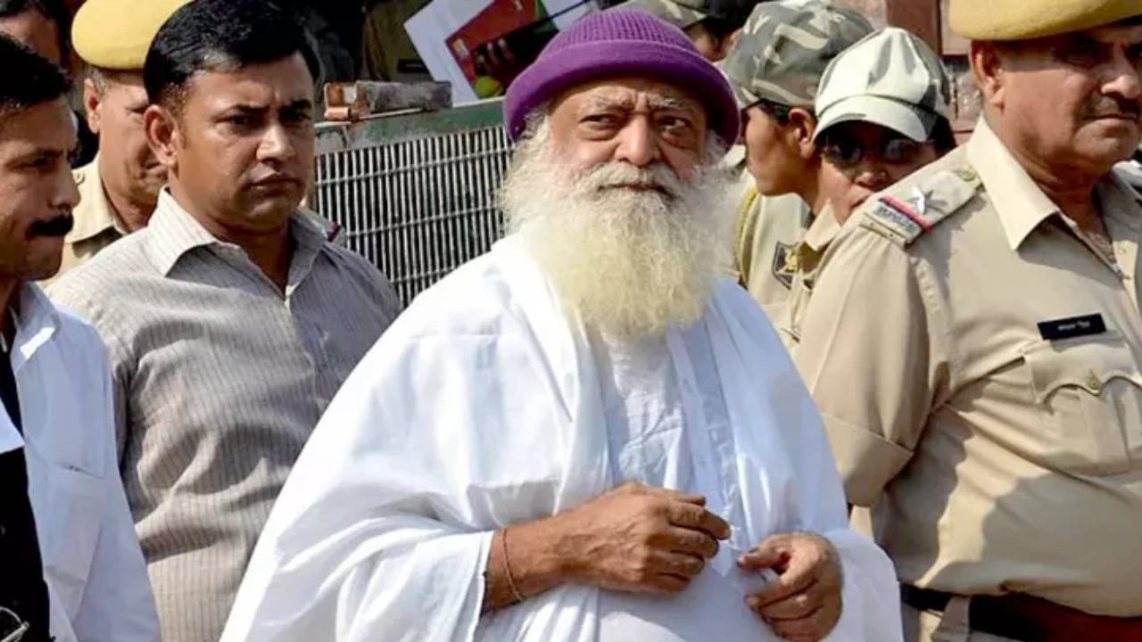 13 साल बाद पहली बार समर्थकों से मिलगा आसाराम, 6 महीने जेल से बाहर रहेगा