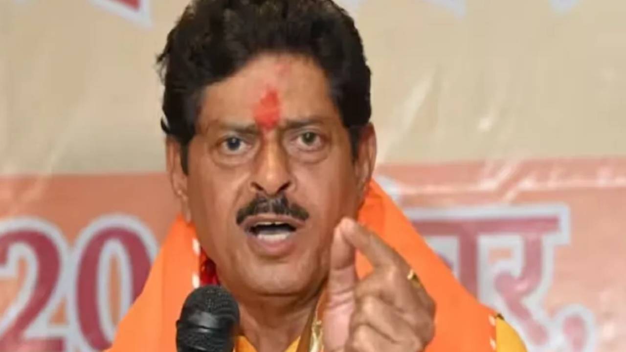 विधायक गोपाल शर्मा के नेतृत्व में कांवटिया सर्किल पर हुआ सामूहिक वंदेमातरम्