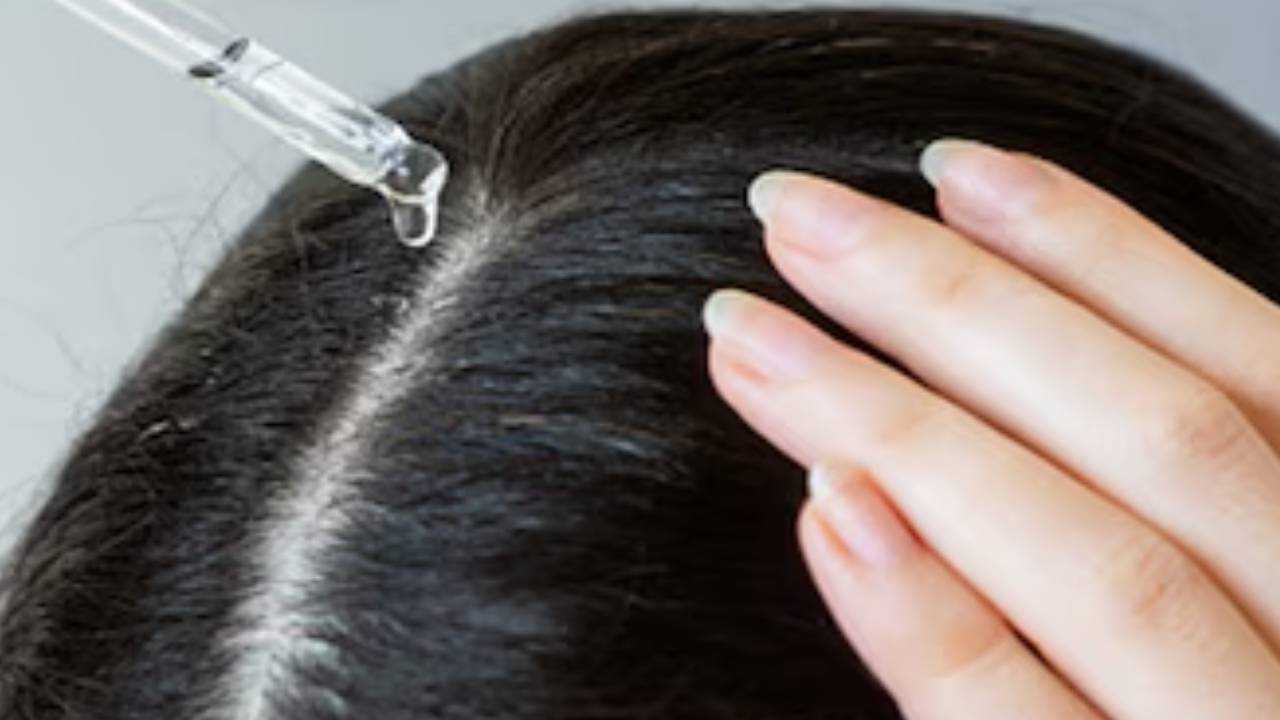 ​झड़ते बालों को हमेशा के लिए रोक देगा ये रस, कई हेयर प्रॉब्लम से मिलेगा छुटकारा