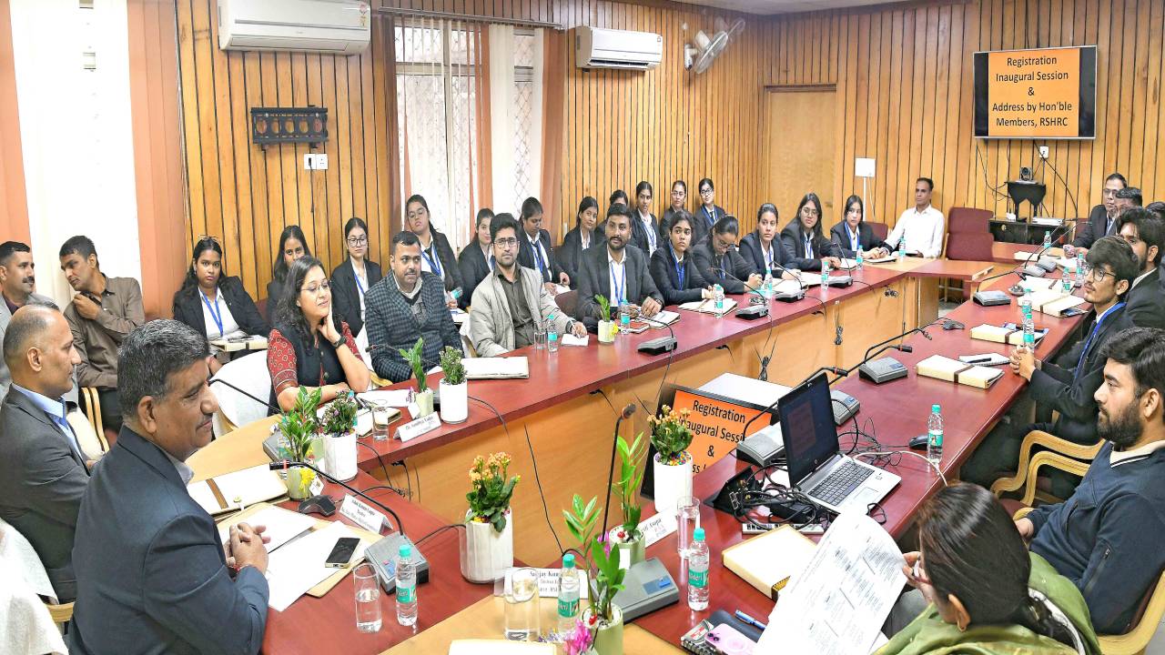 ​राज्य मानवाधिकार आयोग में शीतकालीन इन्टर्नशिप कार्यक्रम की हुई शुरुआत