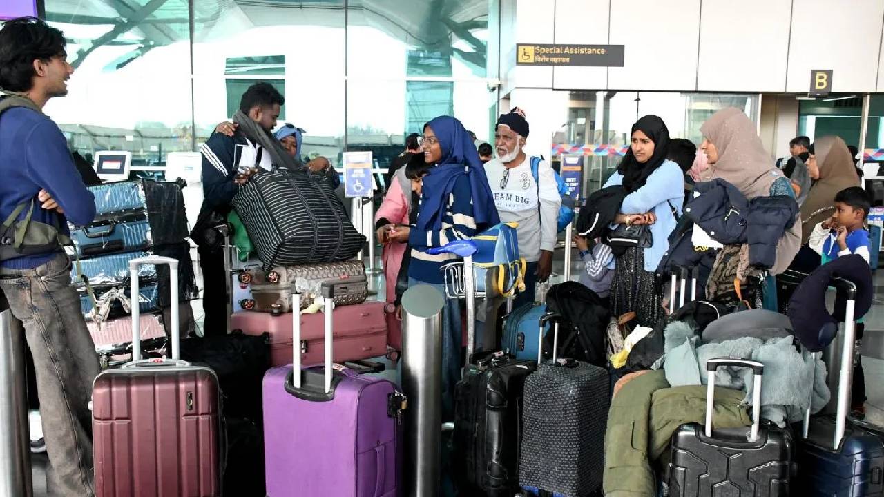 ​इंडिगो संकट पर दिल्ली हाईकोर्ट सख्त,  केंद्र से पूछा-हालात इतने खराब कैसे हुए ?