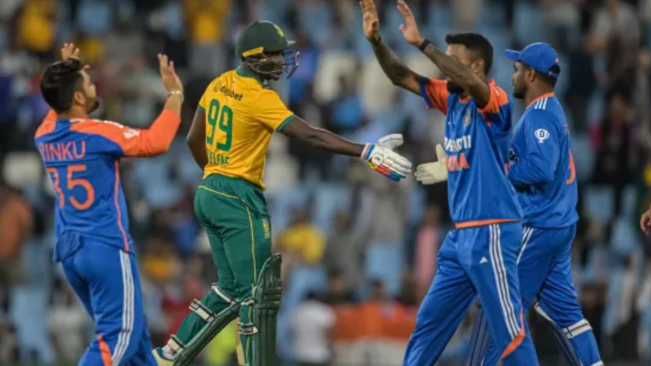 ​धर्मशाला पहुंची भारत-अफ्रीका की टीमें, तीसरे मैच से पहले होगा प्रैक्टिस सेशन