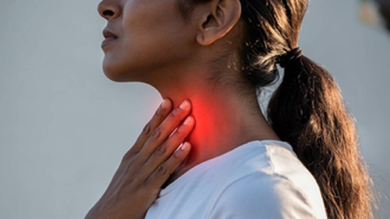 गले में सूजन और खराश से राहत दिलाएंगे ये आयुर्वेदिक नुस्खे