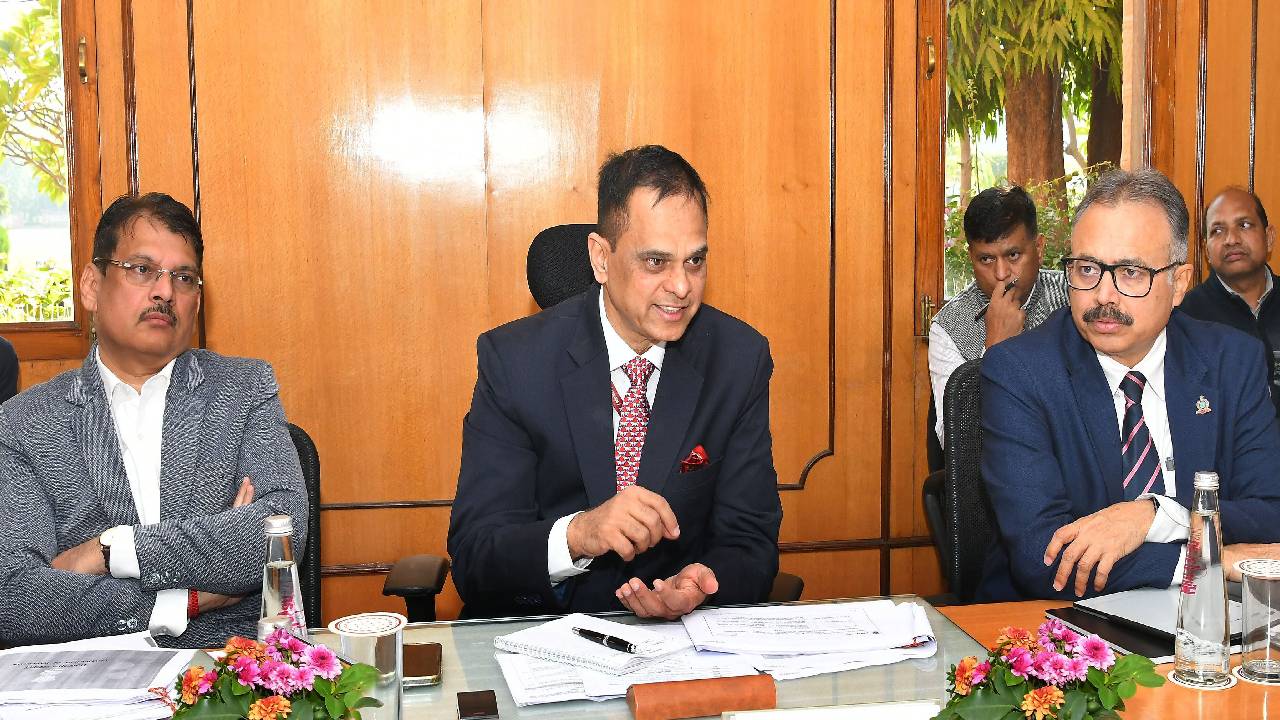 अपराधों पर अंकुश के लिए पुलिस थानों का आधुनिकीकरण किया जाए