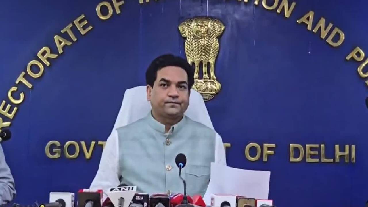 दिल्ली सरकार का बड़ा फैसला : रजिस्टर्ड मजदूरों को 10 हजार का मुआवजा, दफ्तरों में 50 फीसदी वर्क फ्रॉम होम