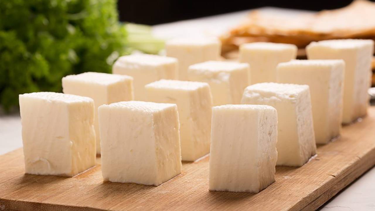 ​हड्डियों को मजबूत बना देगी ये चीजें, आज ही करें इसका सेवन