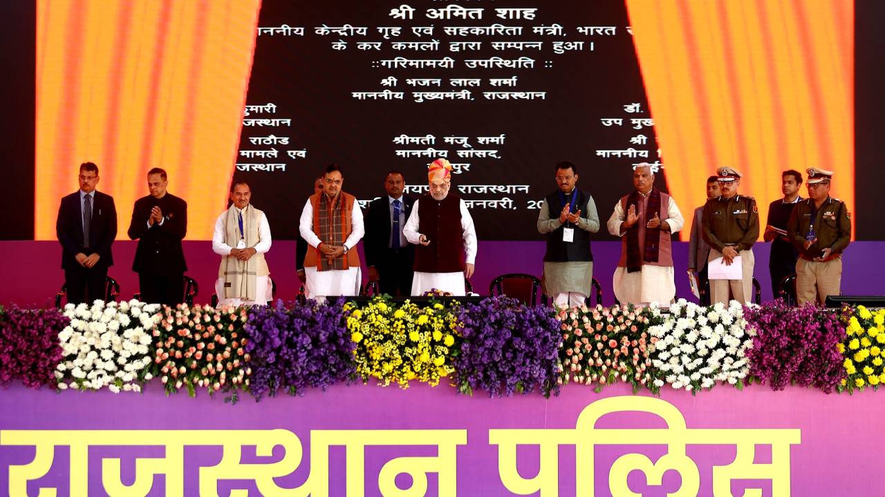 ​अमित शाह ने कहा-भजनलाल सरकार ने पेपरलीक से राजस्थान को दिलाई निजात, 8 हजार से अधिक नियुक्ति पत्र प्रदान किए