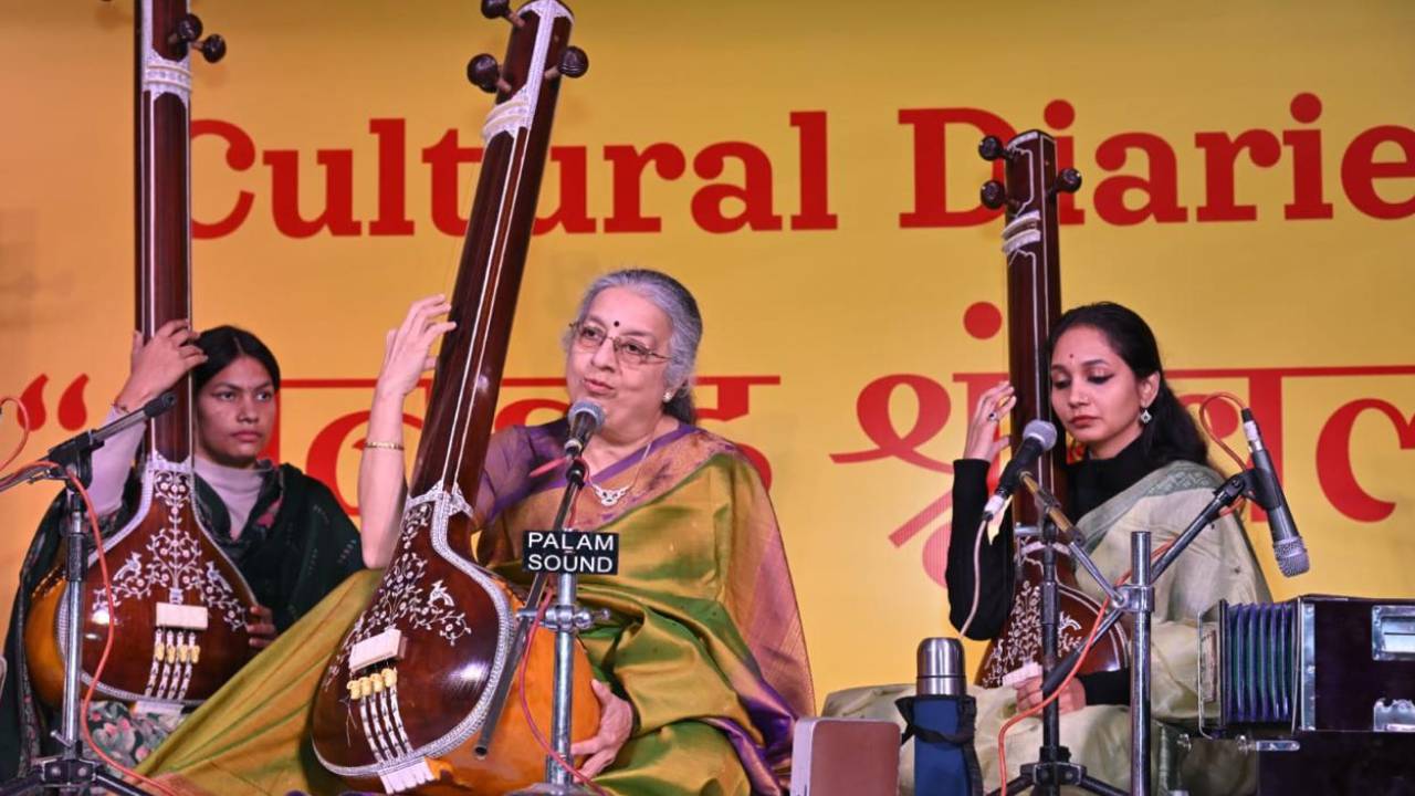 ​अनहद की पाँचवीं प्रस्तुति में पद्मश्री डॉ. अश्विनी भिड़े के सुरों से महकी जयपुर की सर्द शाम