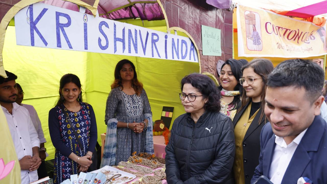 ​पूर्णिमा यूनिवर्सिटी के मैनेजमेंट फेस्ट में हैंडमेड ज्वैलरी से कलात्मक शिल्प का संयोजन