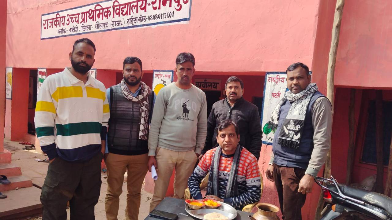 ​भाजपा मंडल अध्यक्ष ने रामपुर विद्यालय का किया औचक निरीक्षण