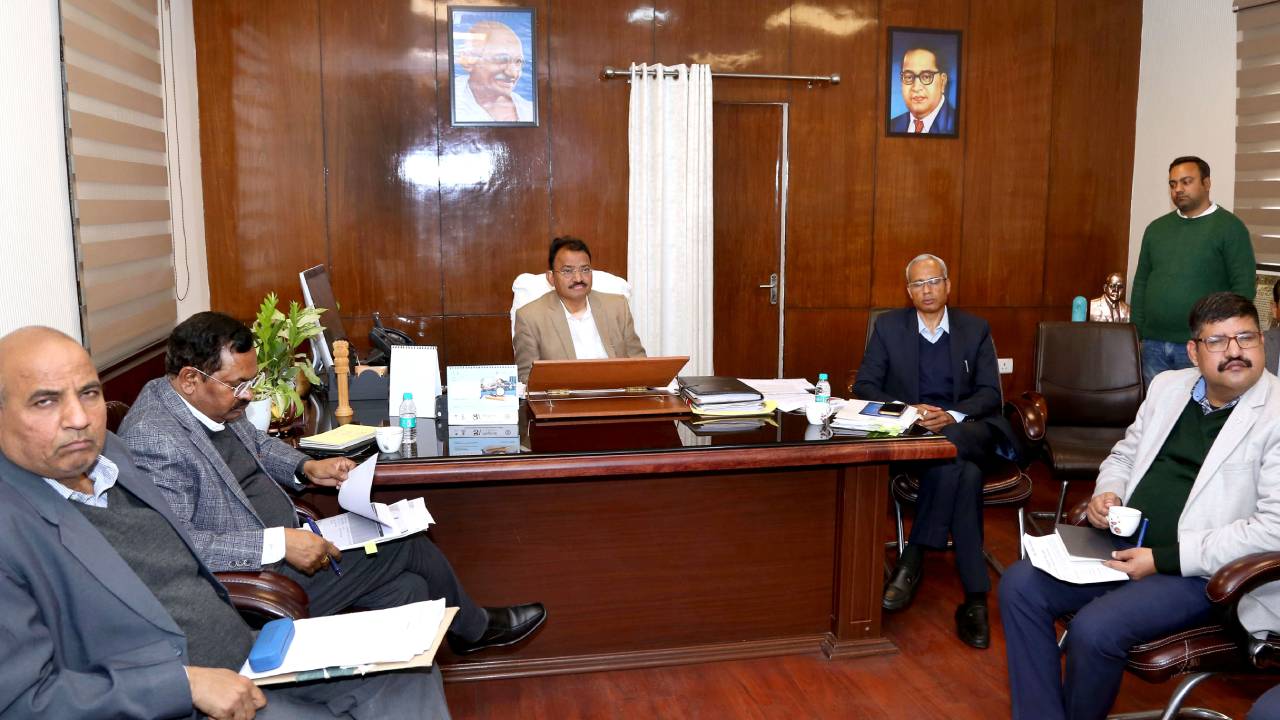 ​उपमुख्यमंत्री ने ली उच्च एवं तकनीकी शिक्षा विभाग की समीक्षा बैठक