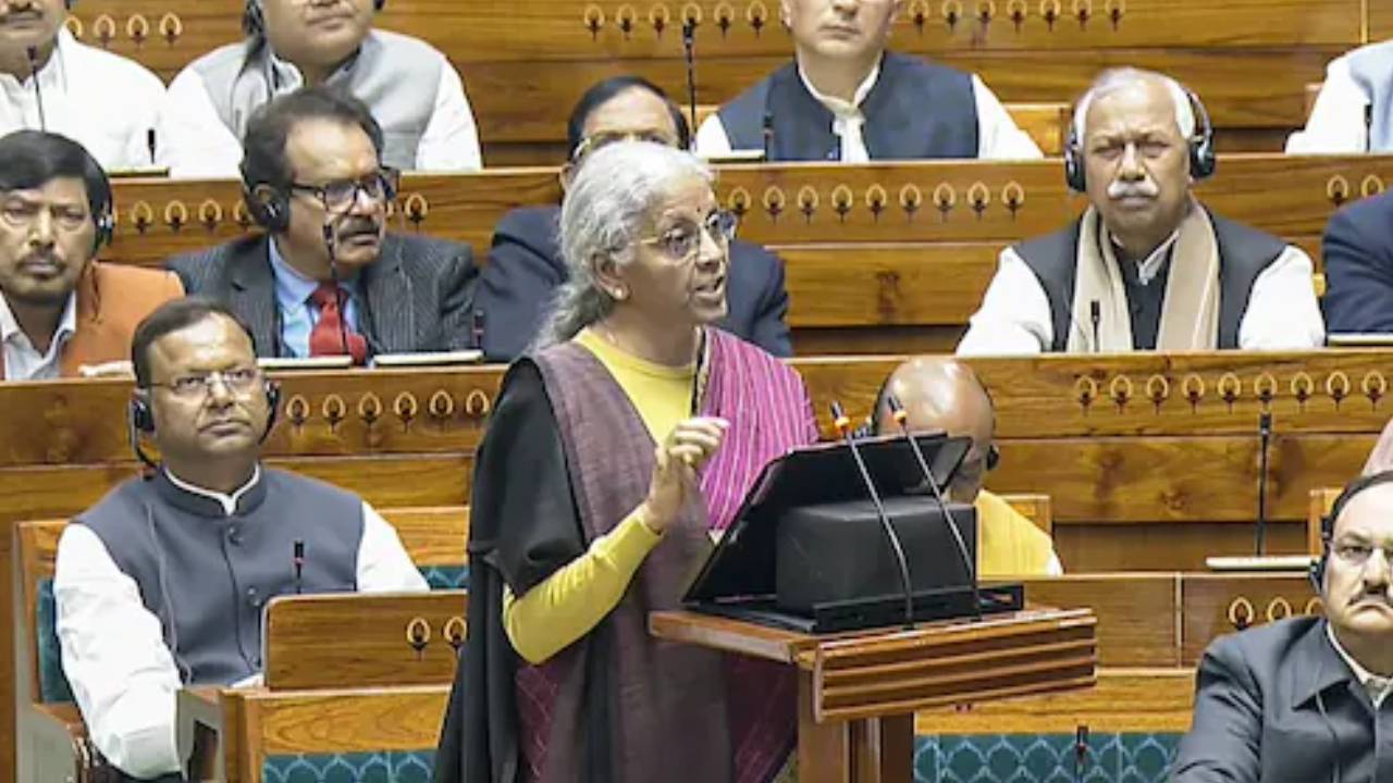 ​Budget 2026: आमजन के लिए क्या चीजें हुई सस्ती और महंगी