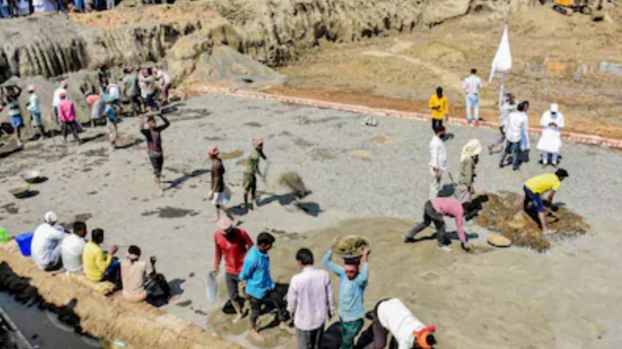 ​बंगाल में ‘बाबरी’ मुद्दे से सियासत में उबाल, 2026 से पहले मुस्लिम वोटों पर नई जंग