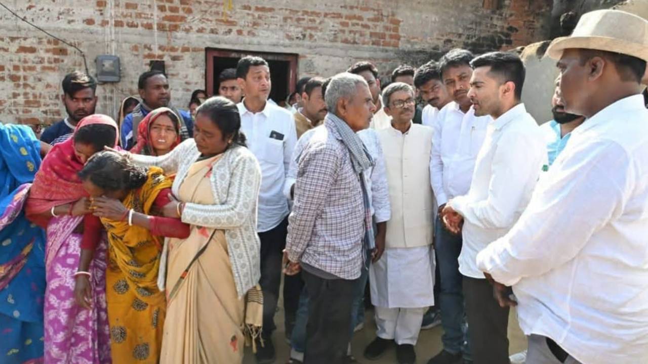 ​अभिषेक बनर्जी ने महाराष्ट्र में प्रवासी श्रमिक की हत्या मामले में न्याय की मांग उठाई