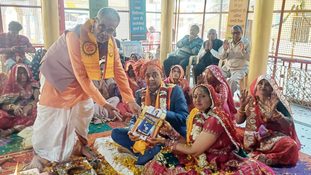 ​फुलेरा दोज के अबूझ सावे पर सैंकड़ों जोड़े बंधे परिणय सूत्र में, बैंड-बाजा-बारात की धूम