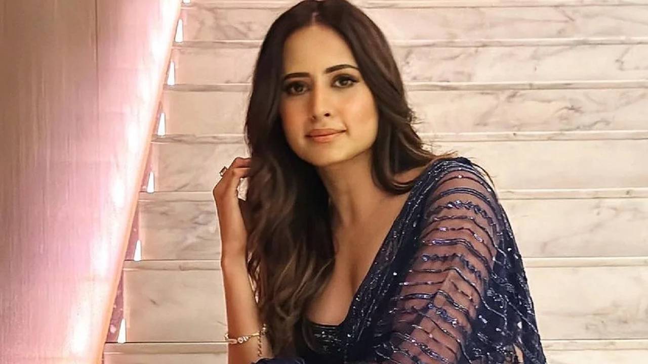 “क्या मैं 2 साल से प्रेग्नेंट हूं?” — सरगुन मेहता का फूटा गुस्सा, अफवाहों पर लगाया ब्रेक