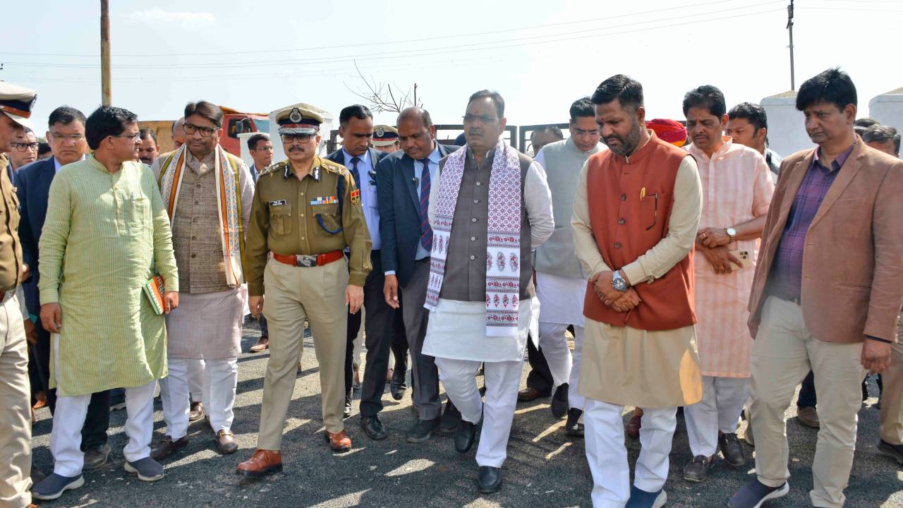 ​प्रधानमंत्री की 28 फरवरी को प्रस्तावित अजमेर यात्रा की तैयारियों का मुख्यमंत्री ने किया अवलोकन