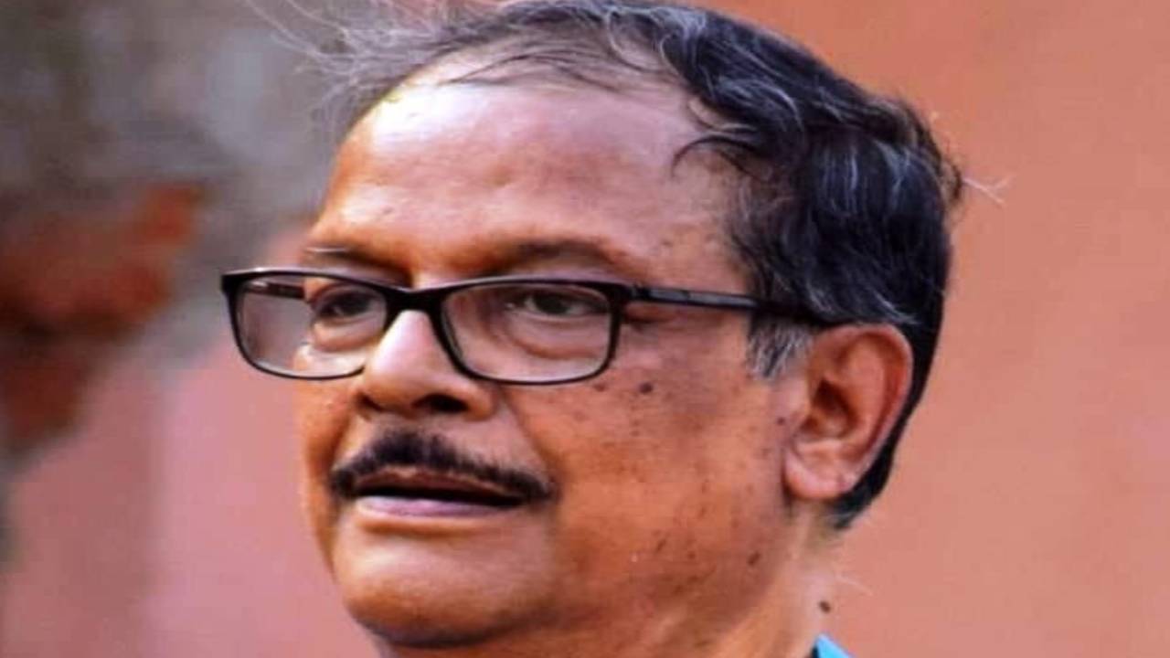 चुनाव से पहले ममता का बड़ा कदम, मलय घटक से कानून मंत्रालय वापस