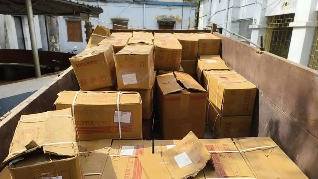 ​बीरभूम में विस्फोटकों का बड़ा भंडार पकड़ा गया, चुनावी माहौल में मची सनसनी