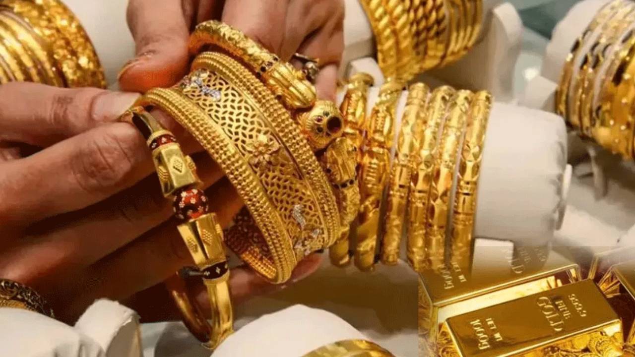 ​₹13 हजार गिरकर चांदी ₹2.37 लाख पर आई, सोने की कीमत आज ₹4 हजार घटी