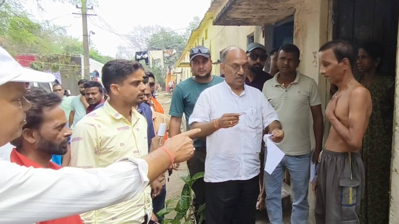 ​कुल्टी में BCCL के नोटिस पर बवाल, भाजपा प्रत्याशी डॉ. अजय पोद्दार ने फाड़े नोटिस