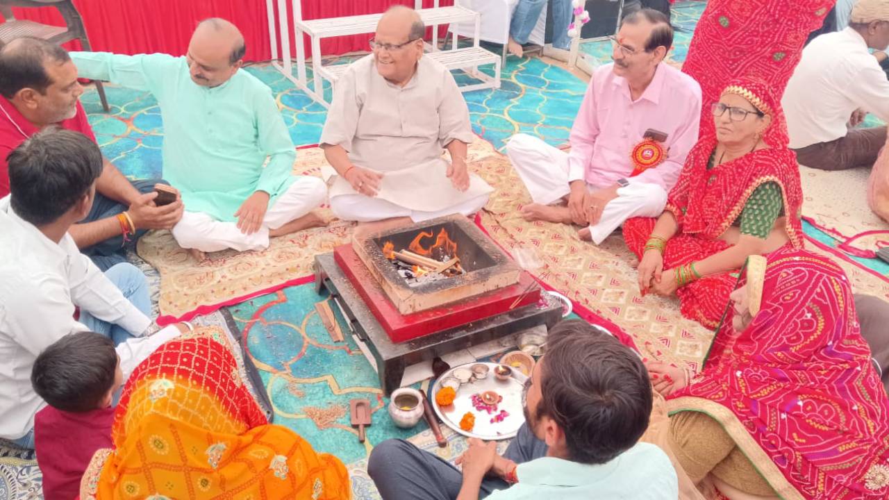 ​उत्थान सेवा संस्थान ने कन्या पूजन एवं वैदिक यज्ञ महोत्सव का किया आयोजन