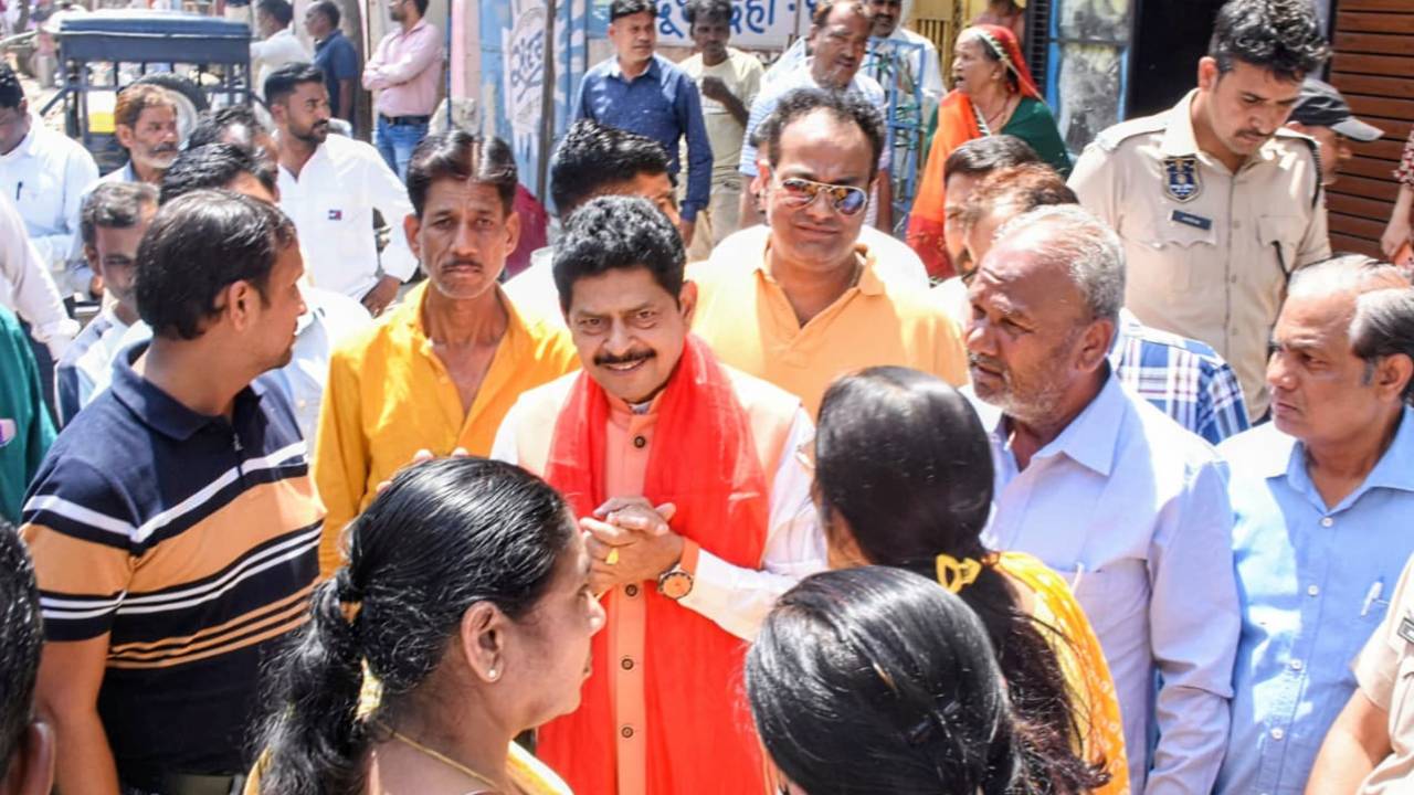 ​सुशीलपुरा दूषित जलापूर्ति मामला, विधायक गोपाल शर्मा ने मौके पर लिया जायजा