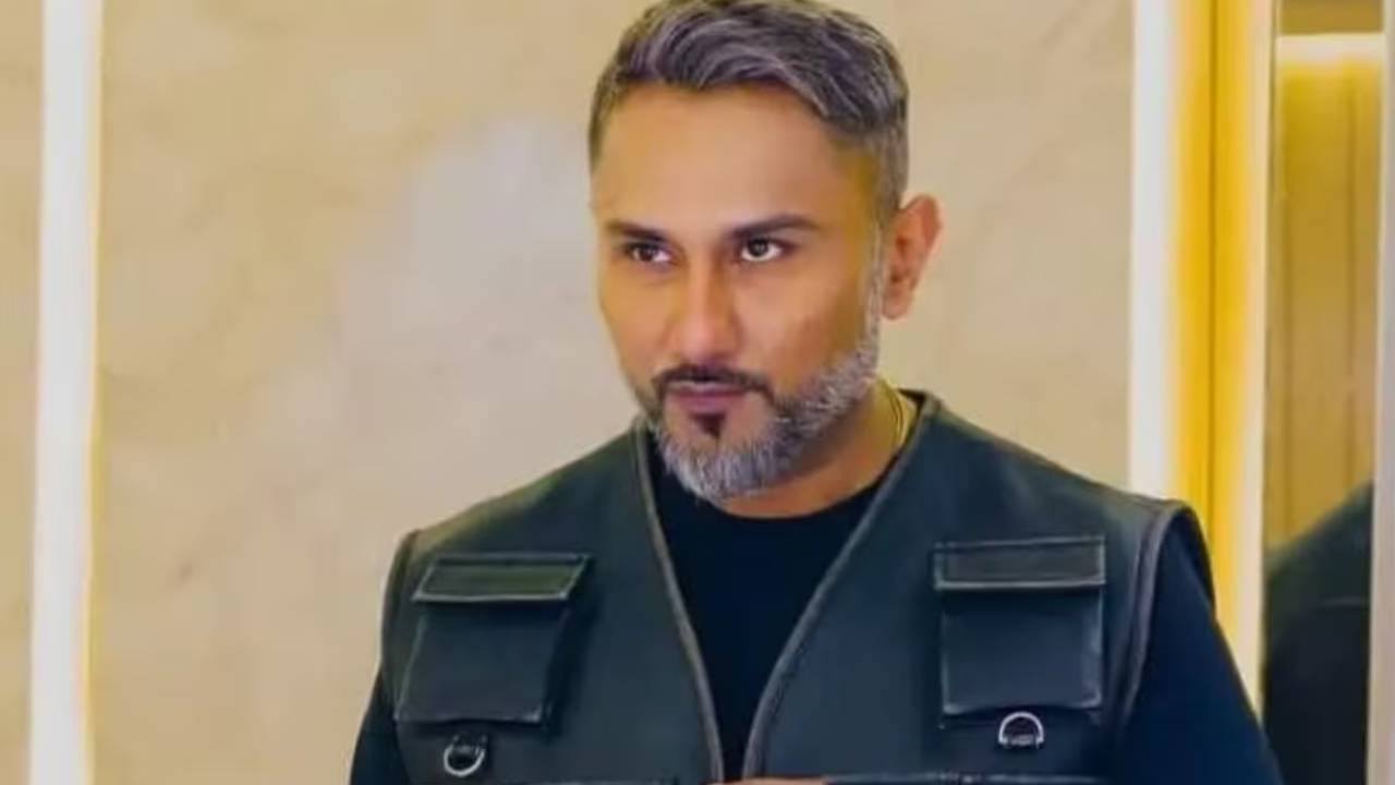 ​हनी सिंह के गानों पर बढ़ने लगा विवाद, पुलिस कमिश्नर को लिखा शिकायत पत्र