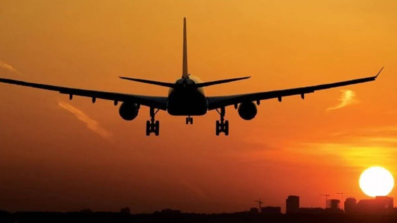 ​हवाई किराया बढ़ाने पर सरकार देगी दखल, कई कंपनियों ने बढ़ाया किराया