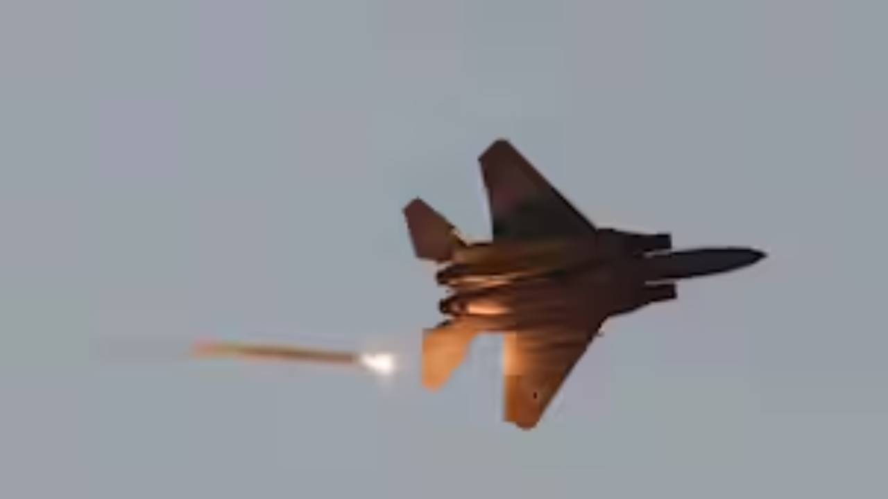 ​ईरान ने मार गिराया अमेरिकी जेट, ट्रम्प बोले-युद्ध जारी रहेगा