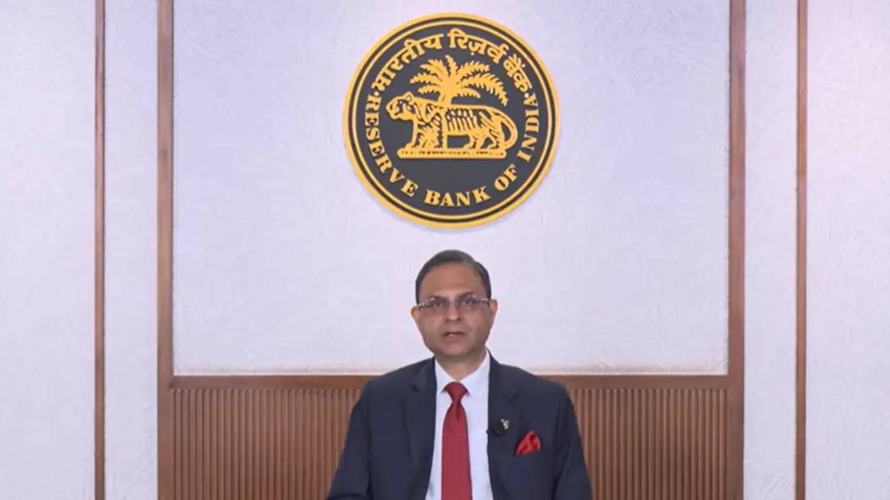 ​RBI ने ब्याज दर 5.25% पर बरकरार रखी, रेपो रेट में बदलाव नहीं होने से लोन नहीं होंगे महंगे