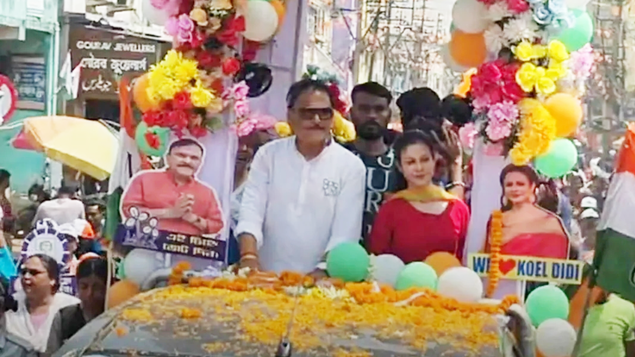 ​अभिनेत्री एवं सांसद कोयल मलिक का मेगा रोड शो, जनसैलाब के बीच तृणमूल ने दिखाई ताकत