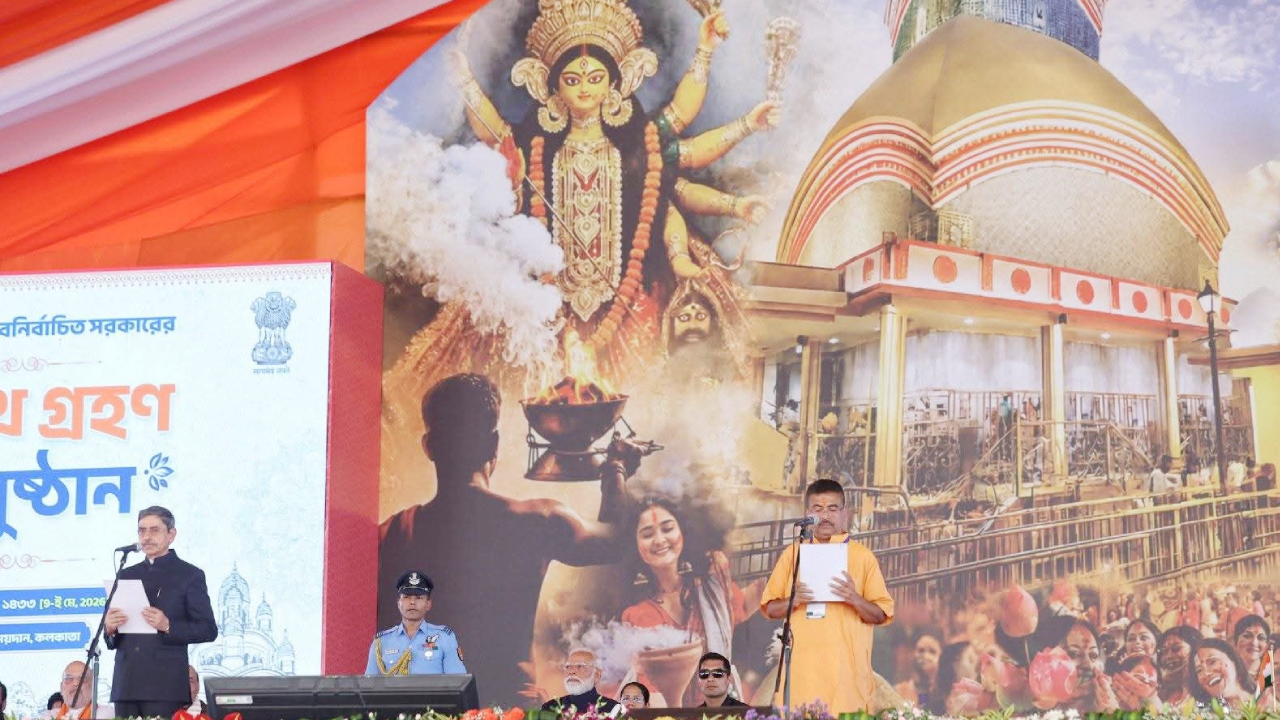 पश्चिम बंगाल में सत्ता परिवर्तन: शुभेंदु अधिकारी बने भाजपा के पहले मुख्यमंत्री
