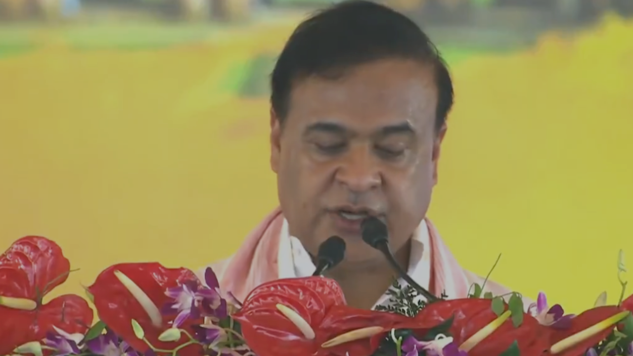 असम में फिर NDA का दम, हिमंत बिस्वा सरमा ने दूसरी बार संभाली सत्ता की कमान