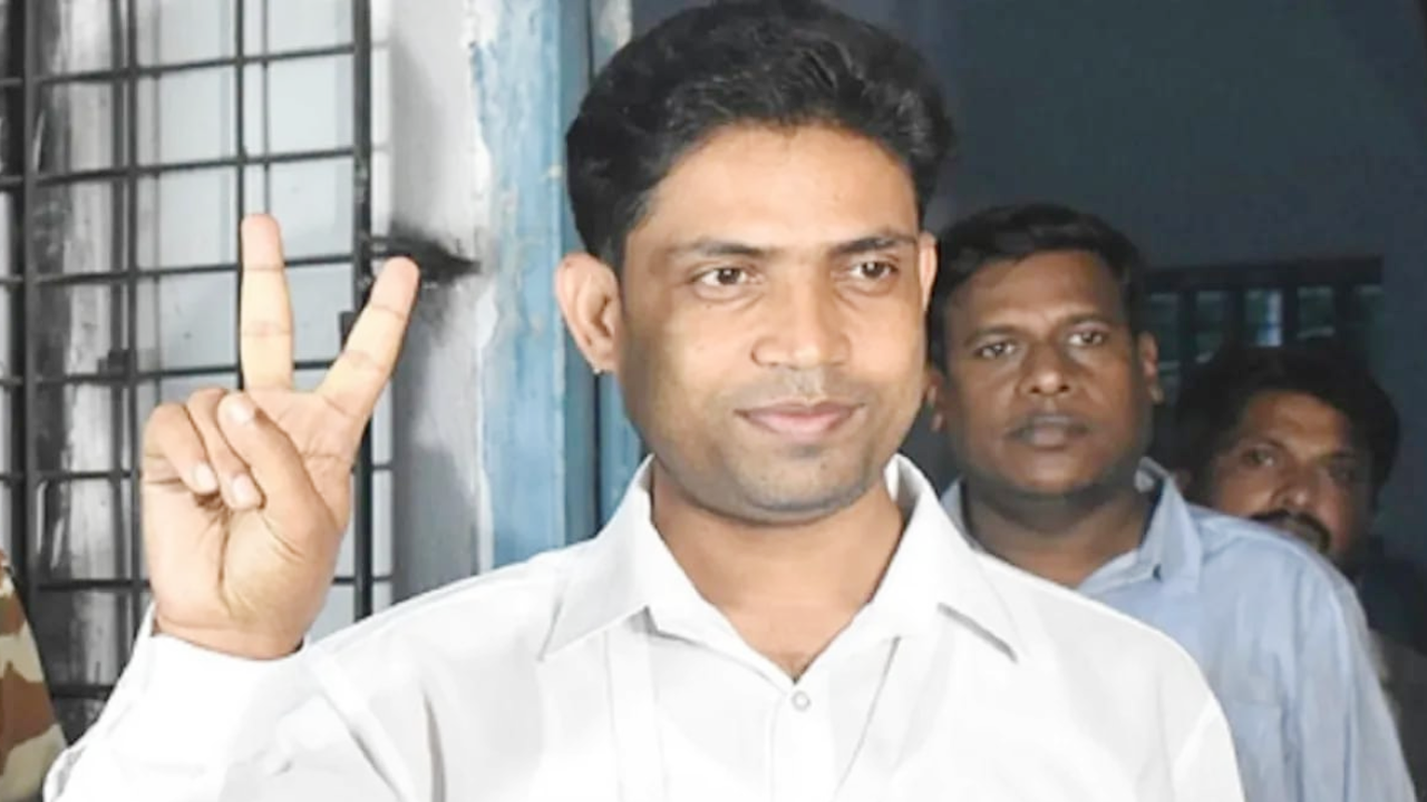 ​भारत-नेपाल सीमा से गिरफ्तार हुआ टीएमसी नेता जहांगीर खान, STF की बड़ी कार्रवाई