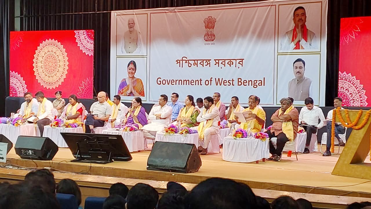​मानसून से पहले एक्शन मोड में सरकार, जलजमाव और डेंगू रोकथाम को लेकर मंत्री अग्निमित्रा पॉल ने दिए सख्त निर्देश