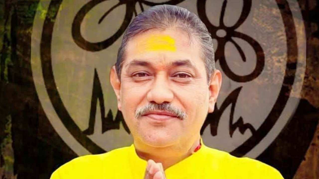 ​पश्चिम बर्दवान तृणमूल में सियासी हलचल, जिलाध्यक्ष पद से नरेंद्रनाथ चक्रवर्ती का इस्तीफा