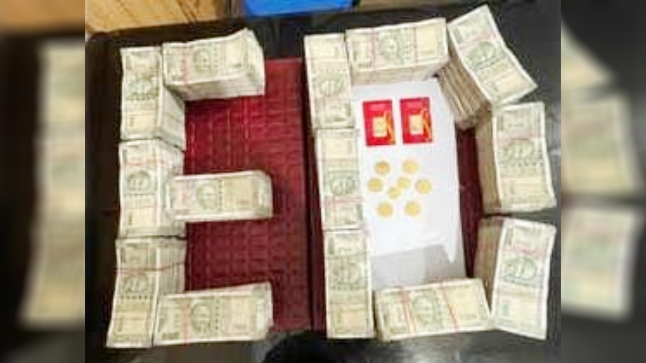 बांग्लादेशी-रोहिंग्या घुसपैठ नेटवर्क पर ईडी का बड़ा प्रहार, बंगाल के मदरसे से 40 लाख नकद और सोने के सिक्के बरामद