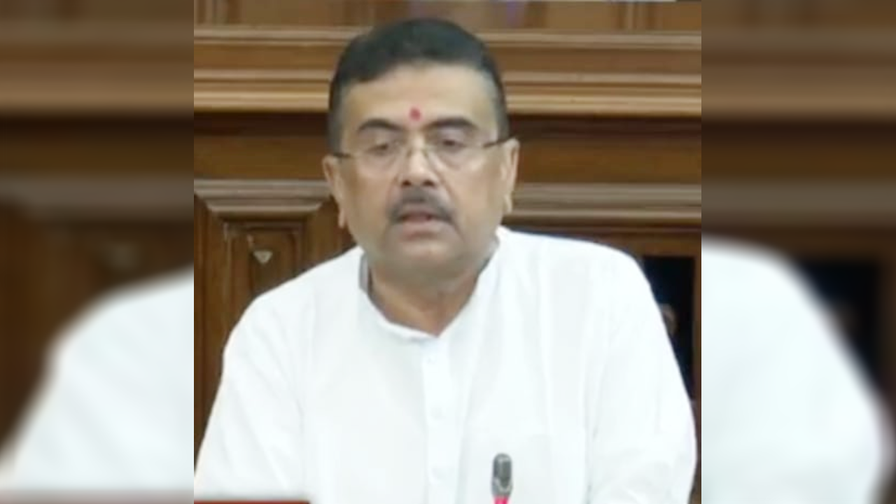 ​गृह विभाग पर मुख्यमंत्री का बड़ा एक्शन, एक IPS समेत पांच पुलिस अधिकारी निलंबित